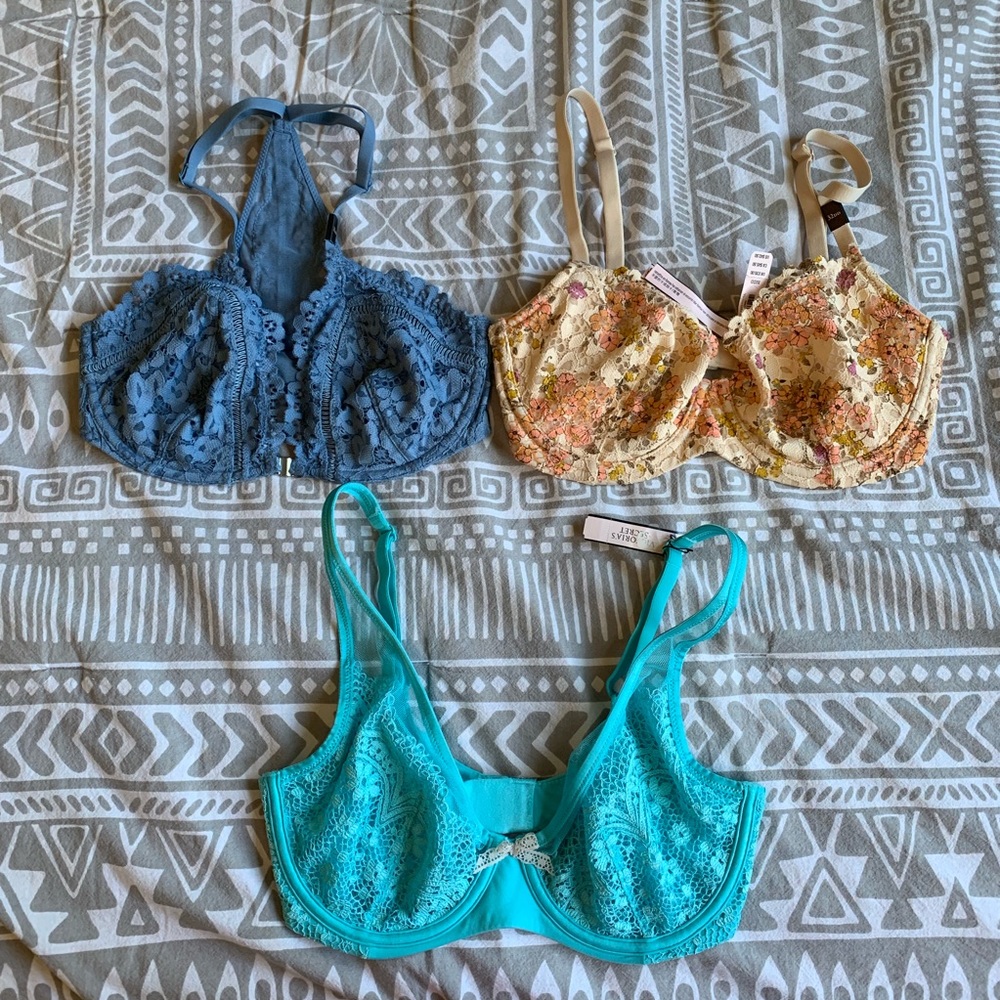 NWT set of 3 Victoria’s Secret lace bras